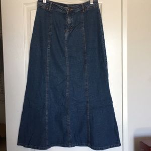 Old Navy Skirts - Old Navy Denim Maxi Skirt Old Navy Skirts - Old Navy Denim Maxi Skirt